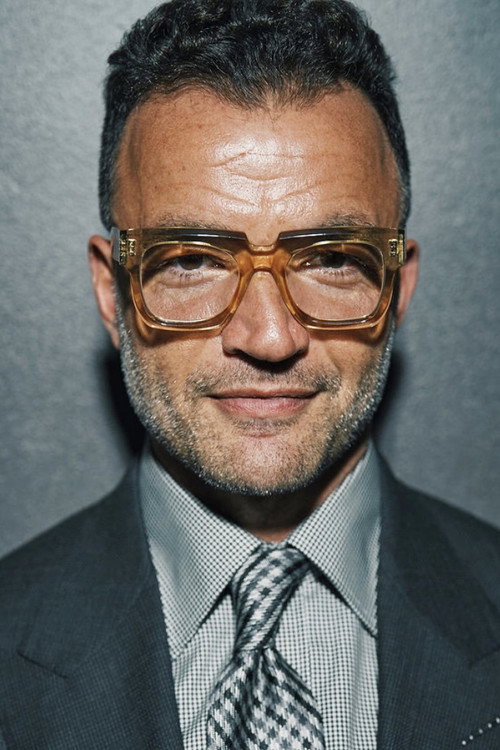 Kép: Nick E. Tarabay színész profilképe