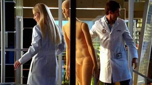 Escena del episodio 4 de la temporada 4 de la serie CSI: Miami