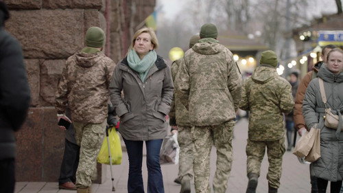 Verkracht aan het front - Season 1 Backdrop Blur