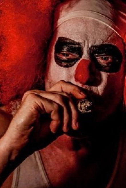 Chris Wyatt ha trabajado con Richard Elfman en 2 ocasiones