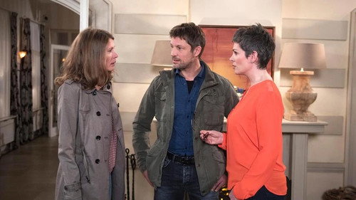 Episode 2223 still