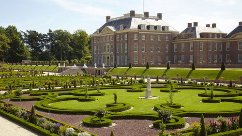 Exclusief: achter de Deuren van Paleis Het Loo Backdrop Blur