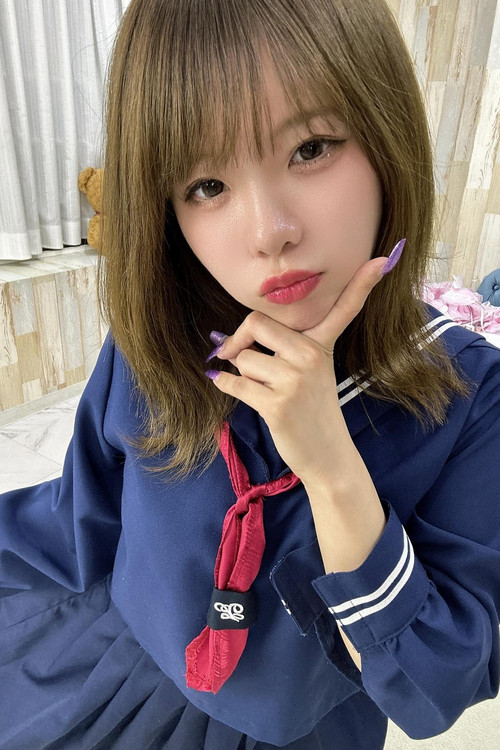 Foto de Ninomiya Momo