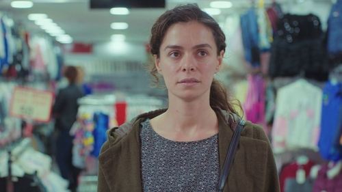 Escena del episodio 6 de la temporada 3 de la serie Mujer