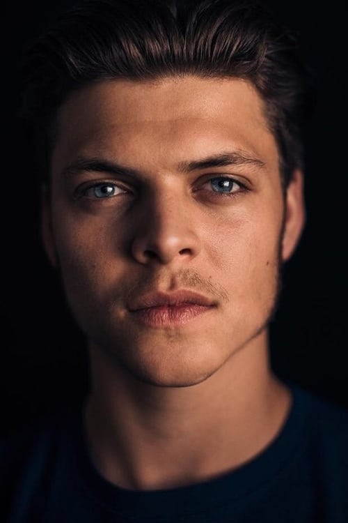 Kép: Alex Høgh Andersen színész profilképe