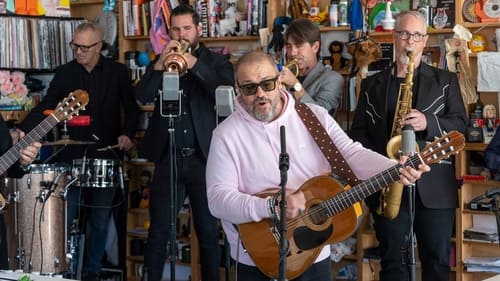 Poster della serie NPR Tiny Desk Concerts