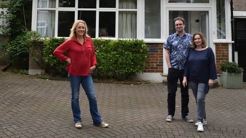 Poster della serie Sarah Beeny's Renovate Don't Relocate