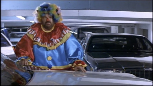 Escena del episodio 5 de la temporada 1 de El Maxipolicía