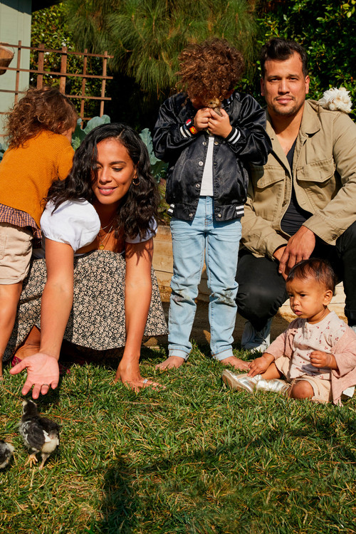 Escena 6 de The Johnnyswim Show