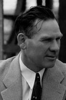 Ralph Murphy interpretando a Himself