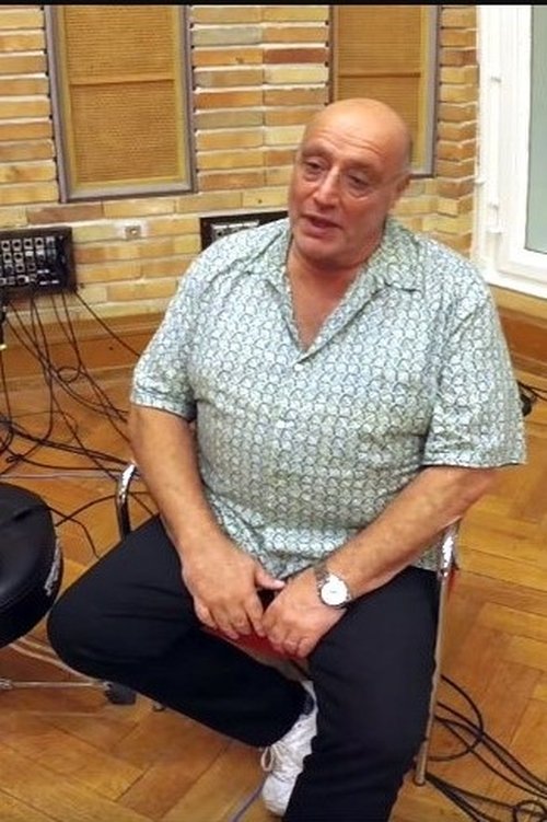 Gary Lyons
