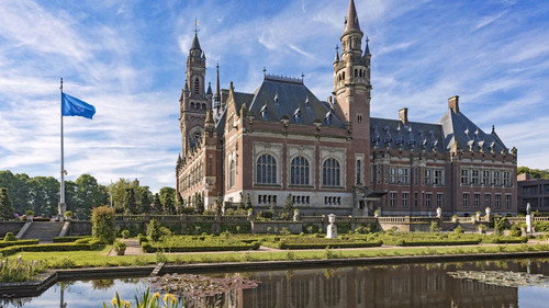 Exclusief: achter de deuren van het Vredespaleis Backdrop Blur