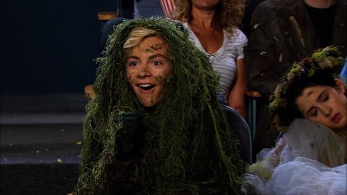 Escena del episodio 4 de la temporada 1 de la serie Austin y Ally