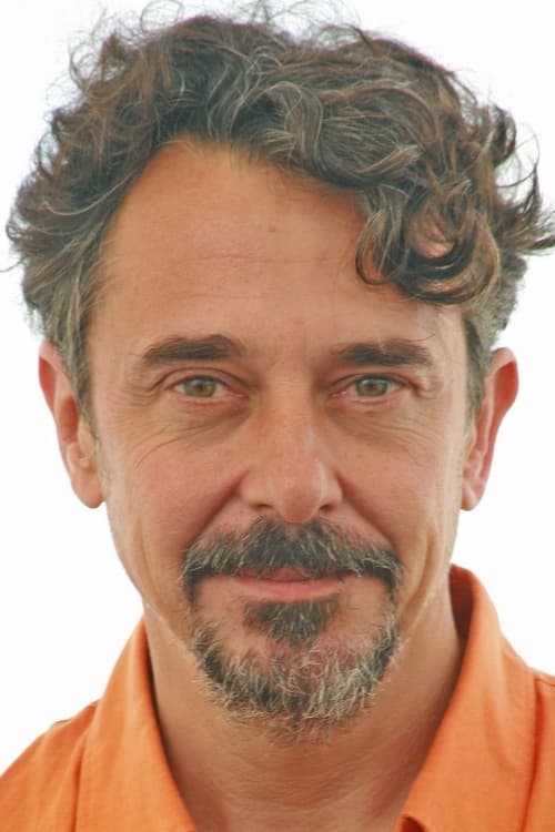Kép: Pere Ponce színész profilképe