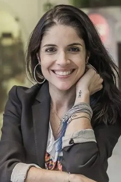 Roberta Medina photo 3