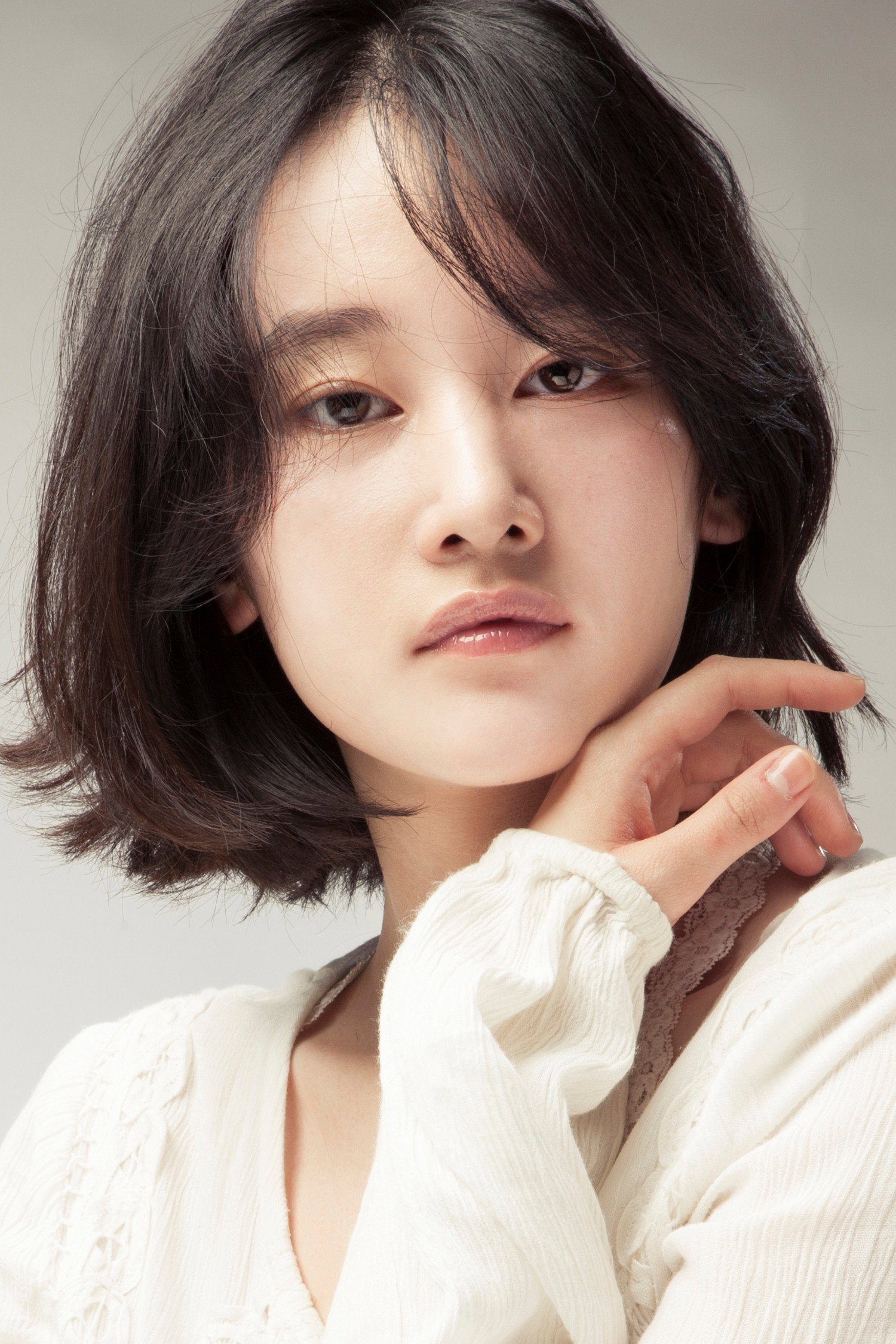 Jeon Jong-seo's poster