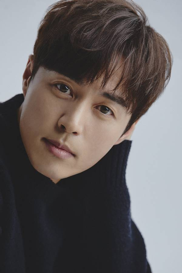Oh Min-suk's poster