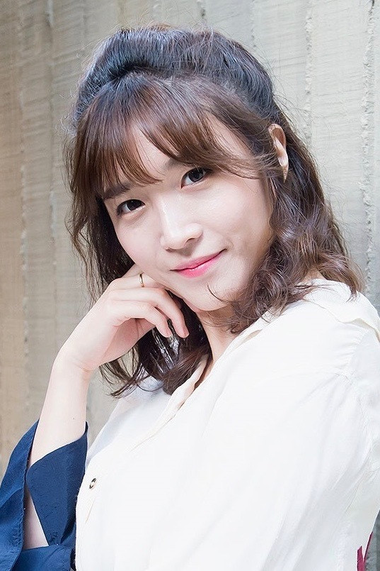 Lee Cho-hee's poster