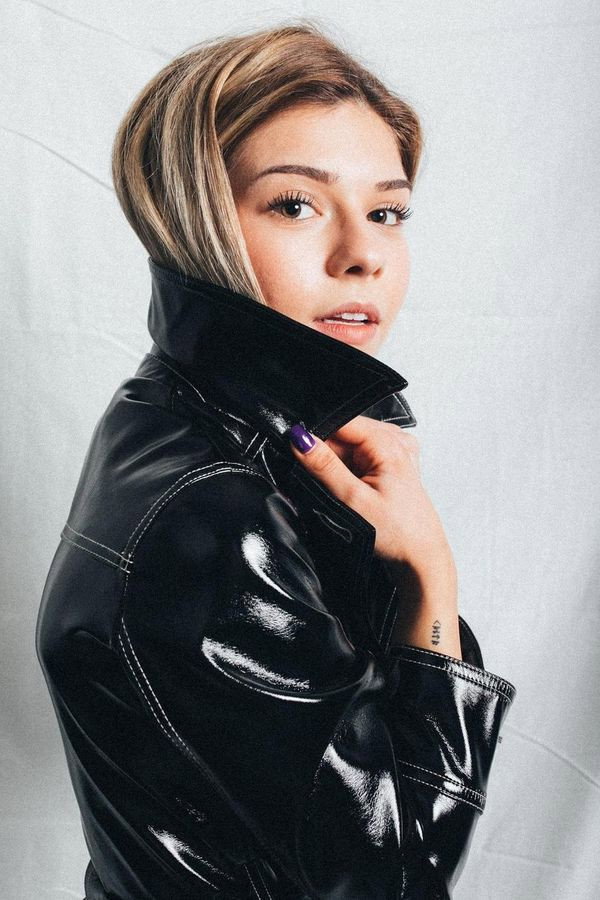 Ramona Niculae's poster