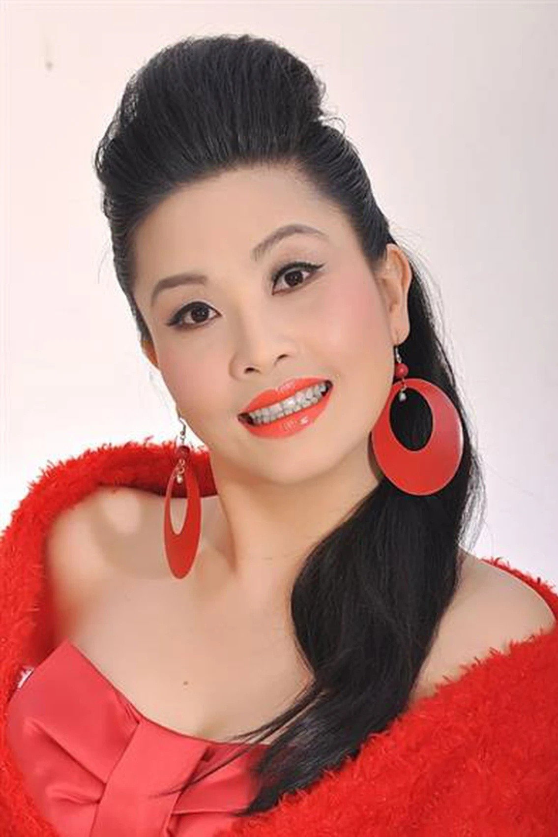 Kiều Oanh's poster