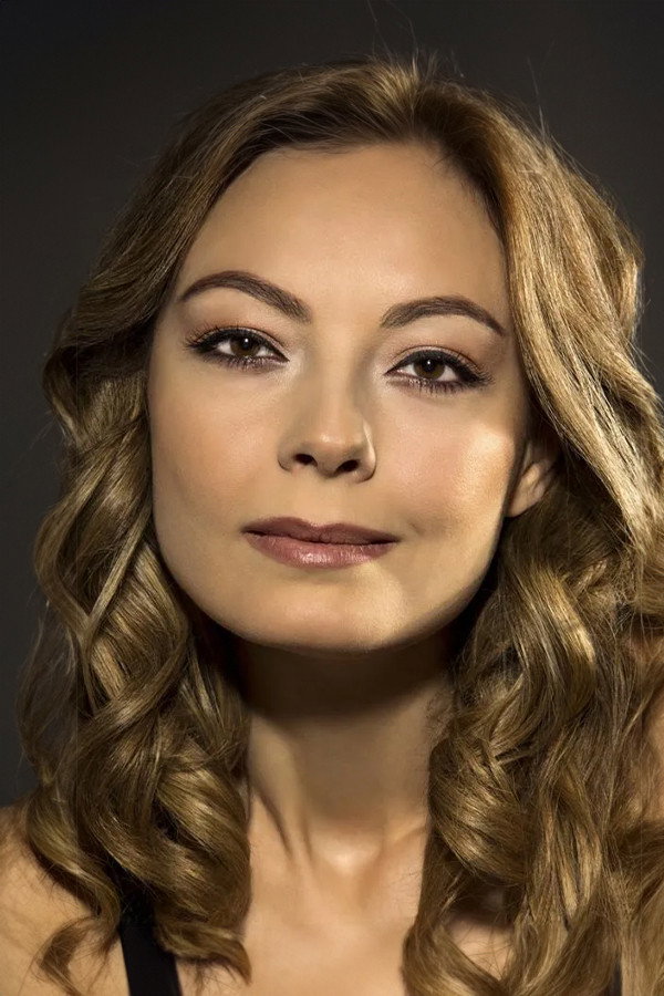 Özge Özder's poster