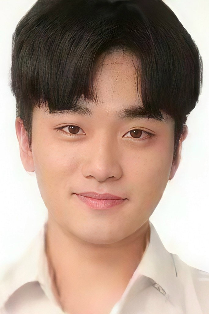 Kim Su-han's poster