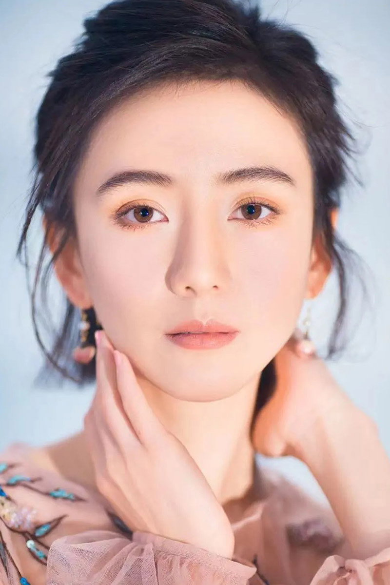 Lu Yixuan's poster