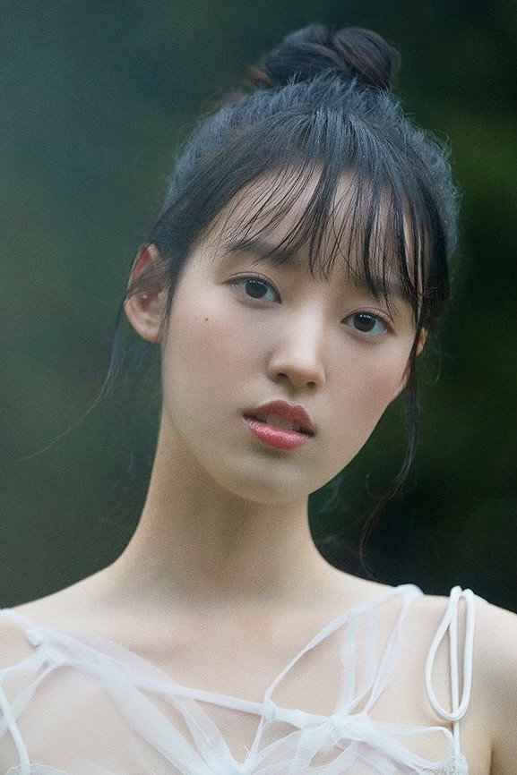 Lee Seo-jung's poster