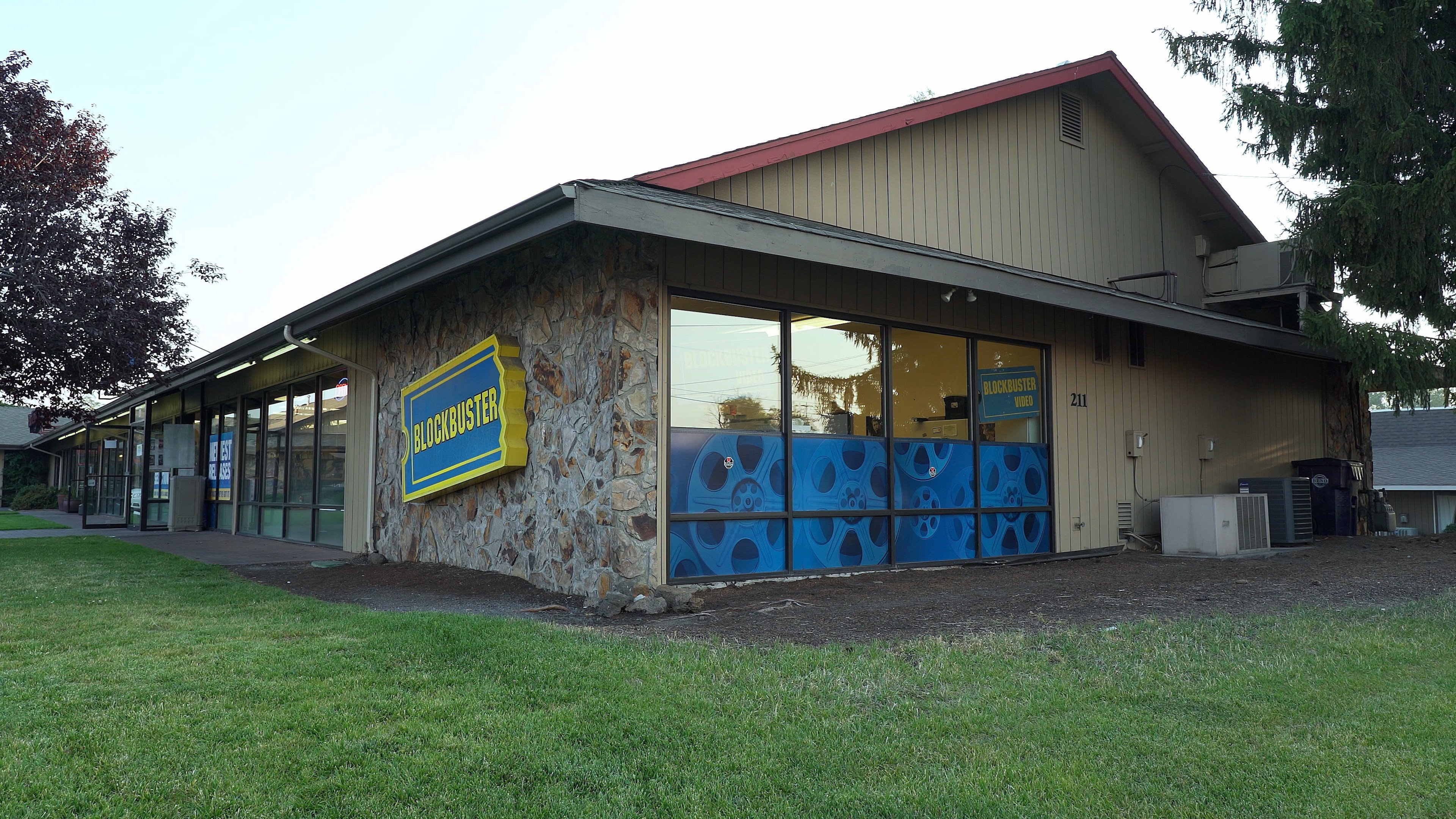 The Last Blockbuster's poster