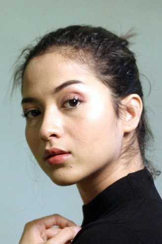 Putri Marino's poster