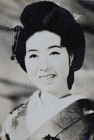 Ryūko Azuma's poster