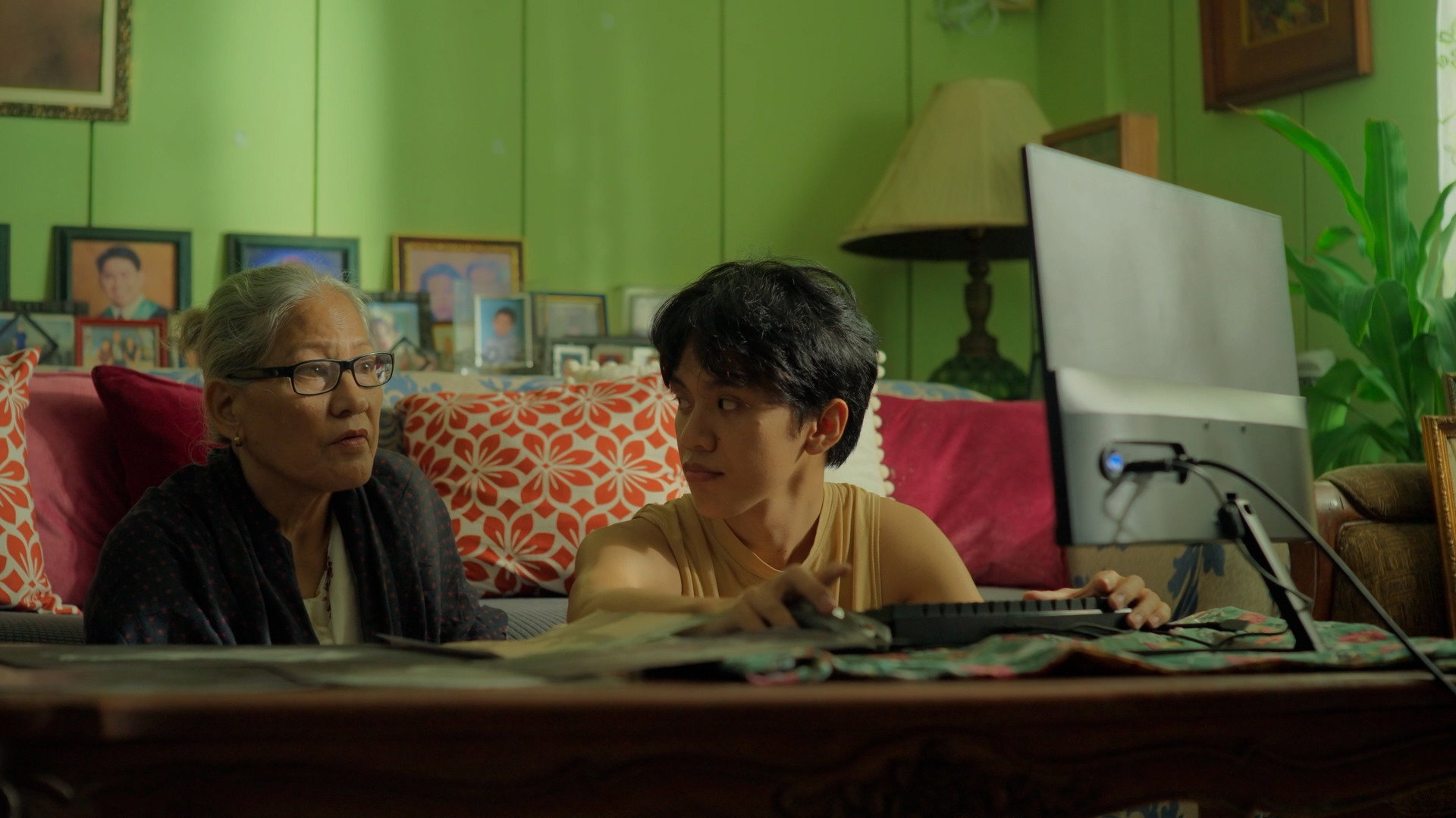 lola.psd's poster