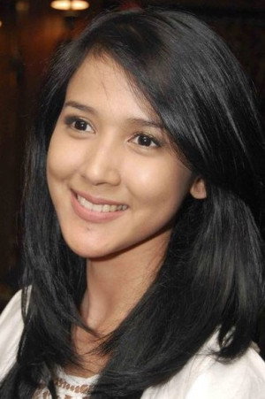 Tika Putri's poster