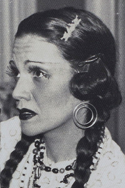Alma Flora's poster
