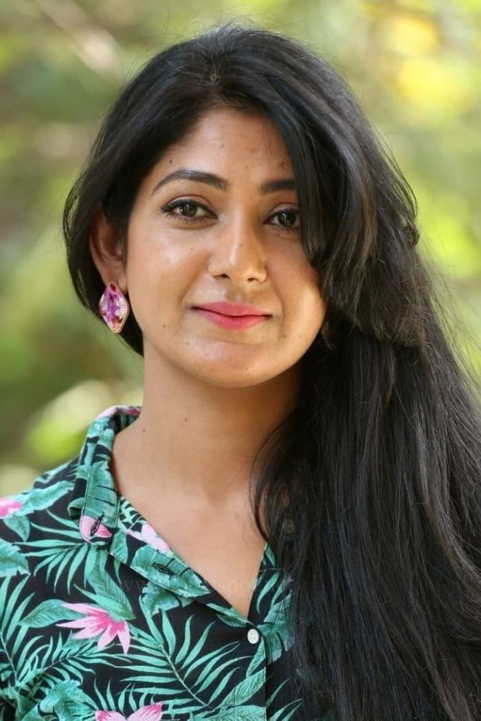 Yagna Shetty's poster