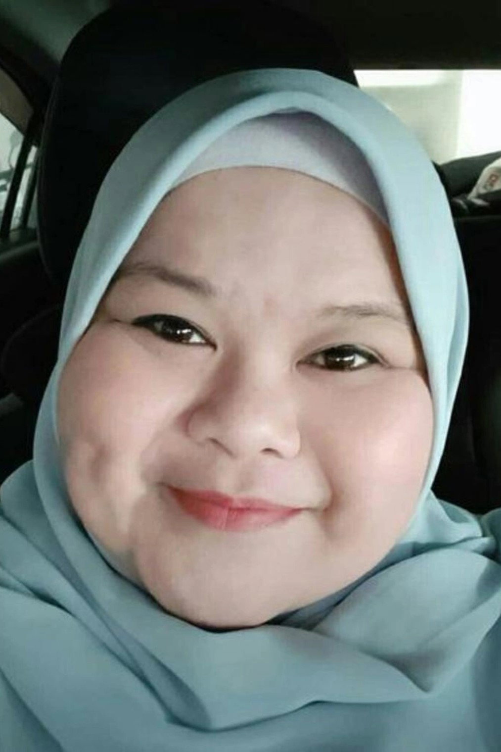 Syanie Hisyam's poster