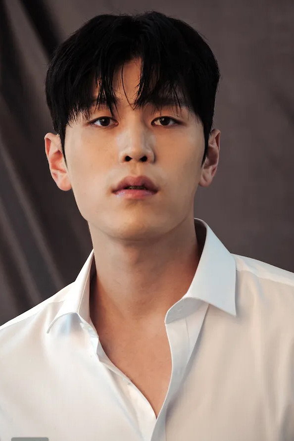 이창민's poster