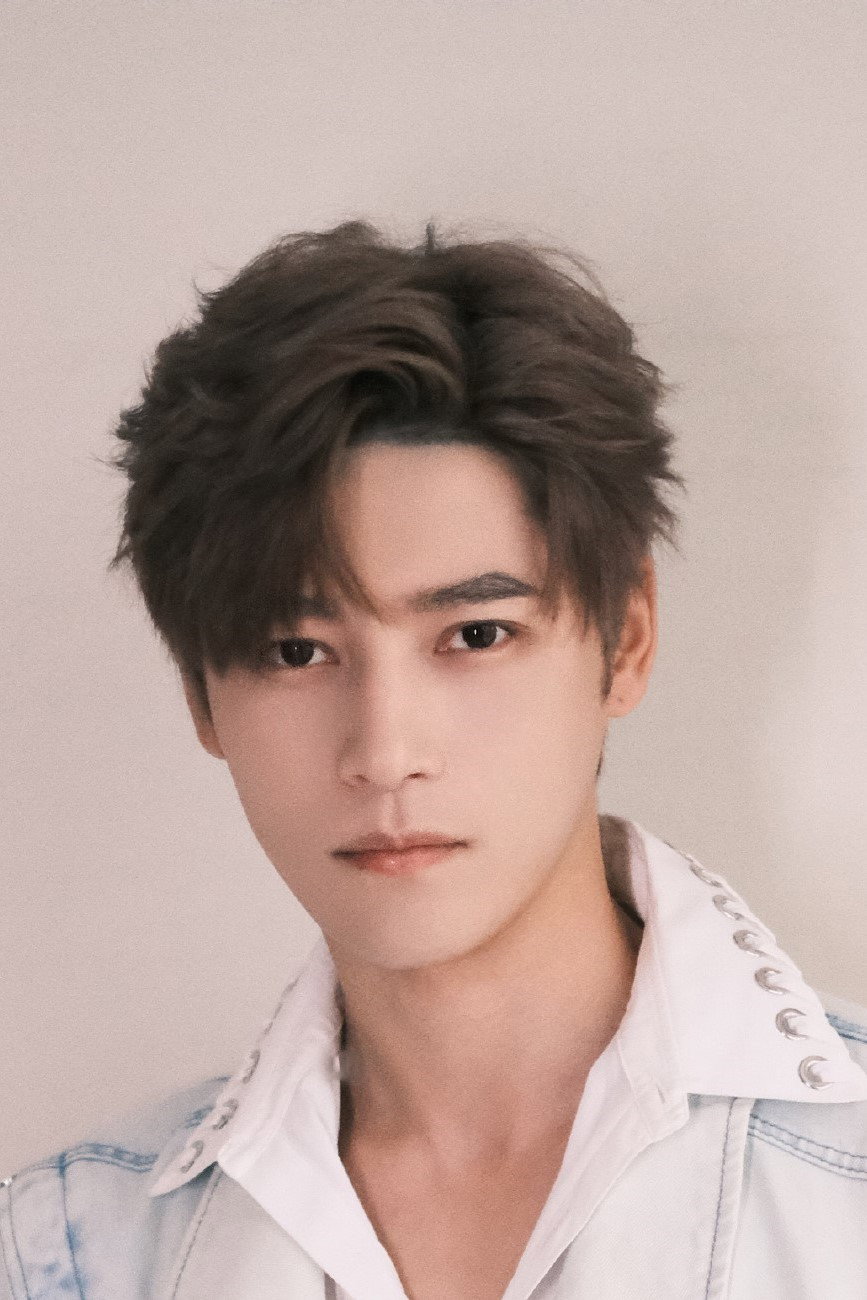 Liang Xuefeng's poster