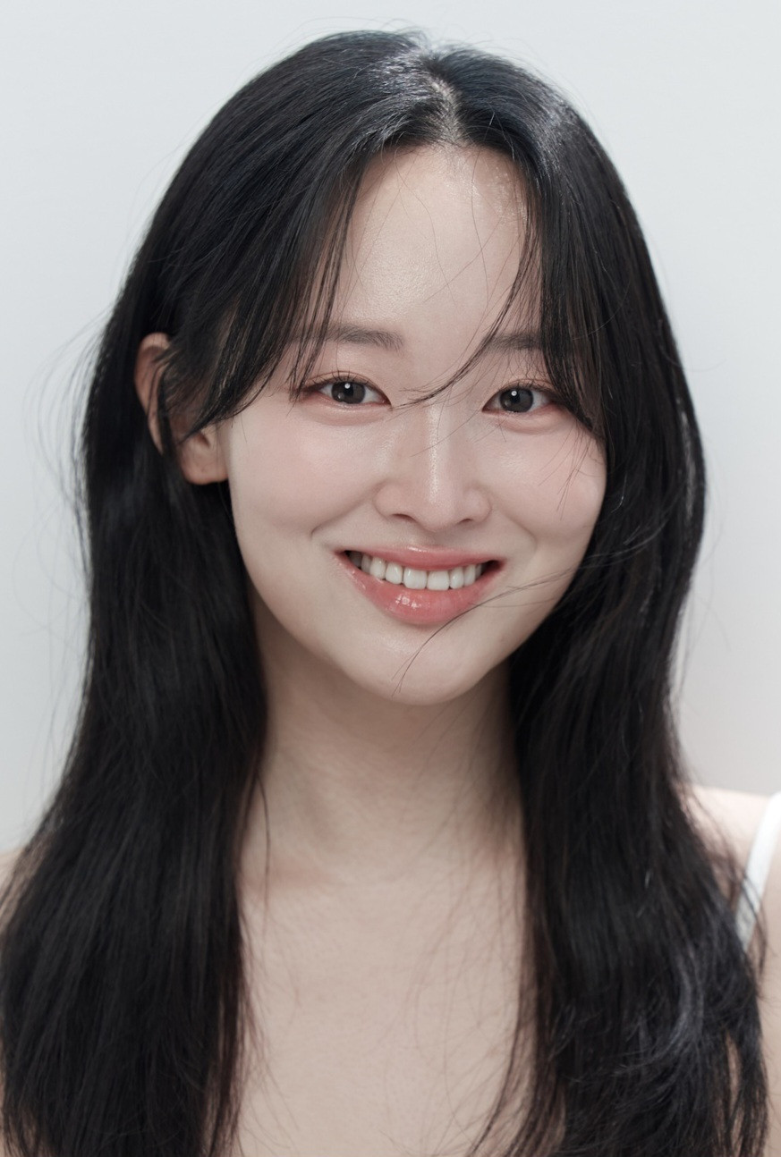 Choo Ye-jin's poster