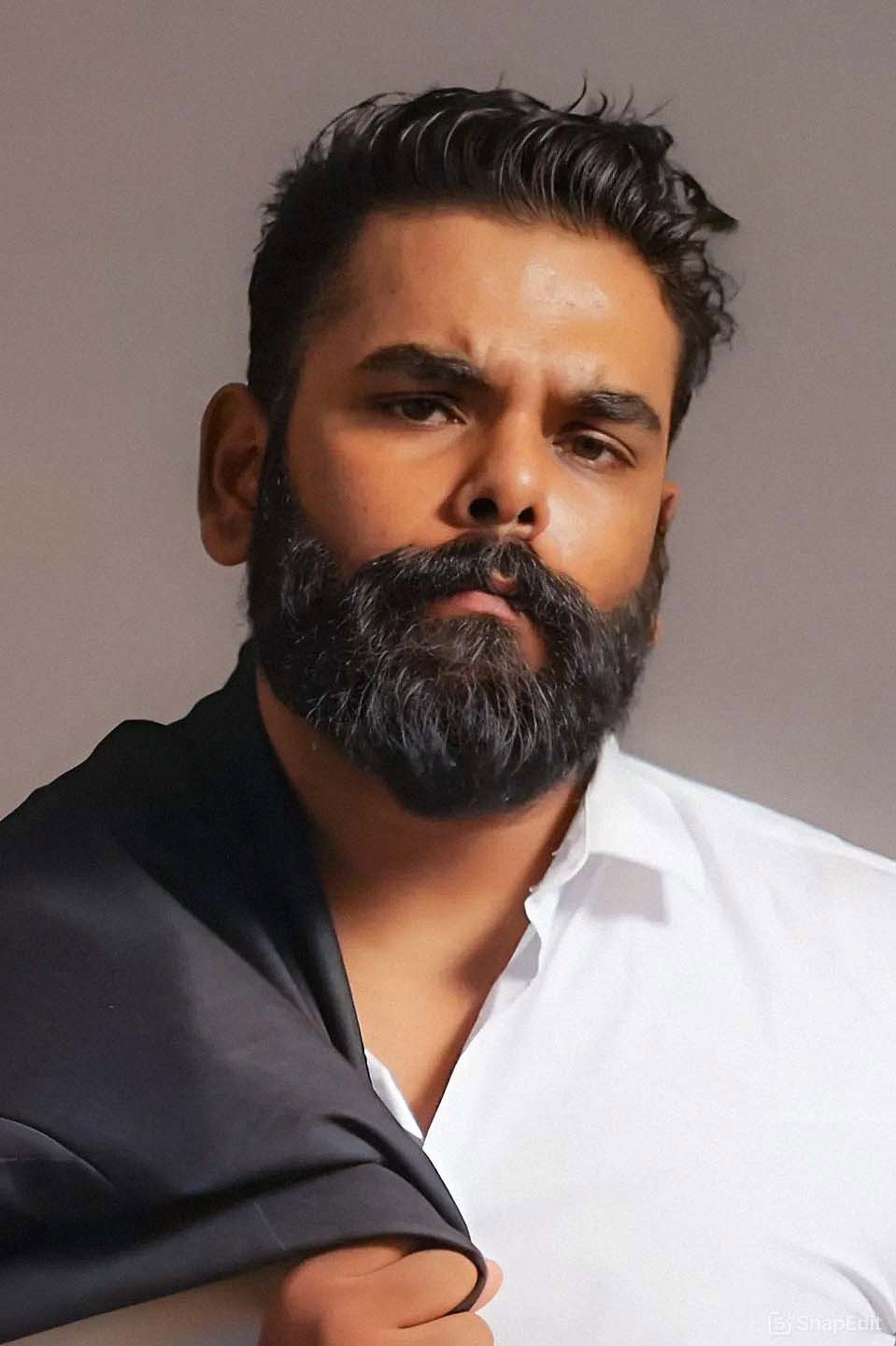 Vekkey Simbu's poster