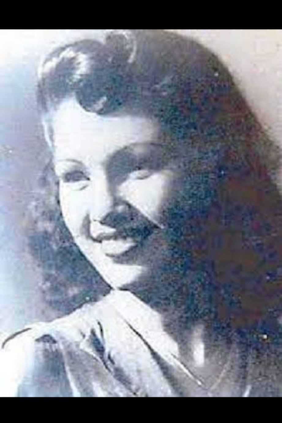Elvira Reyes's poster