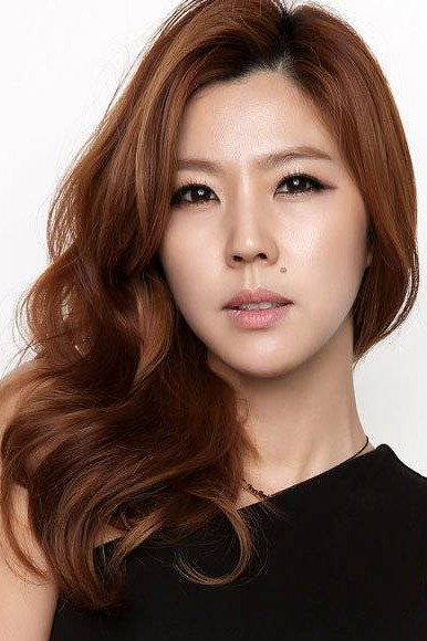 Lee Yoon-mi's poster