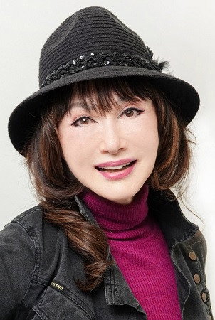 Linda Yamamoto's poster
