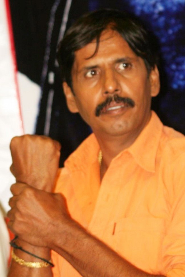 Thriller Manju's poster