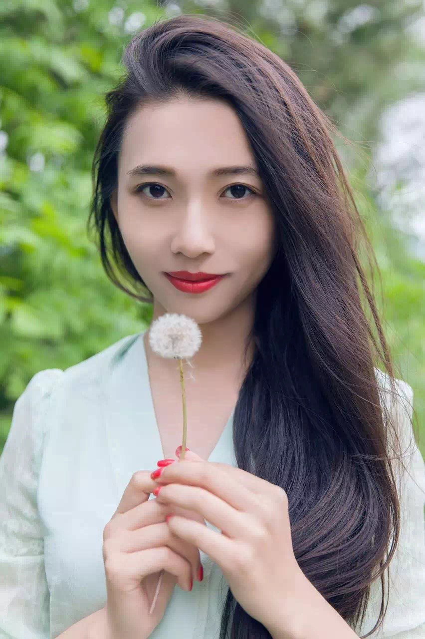 Li Jue's poster