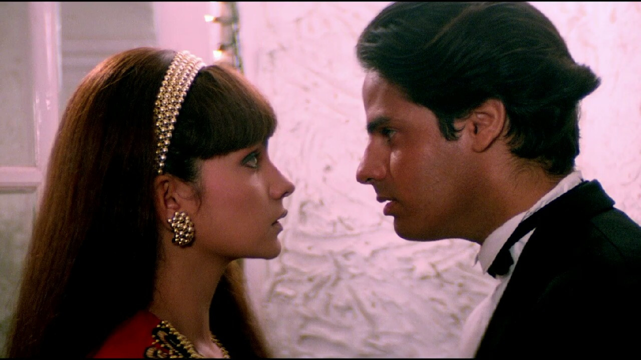 Jaanam's poster