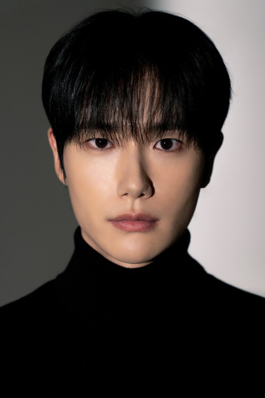 Shin Jeong-u's poster