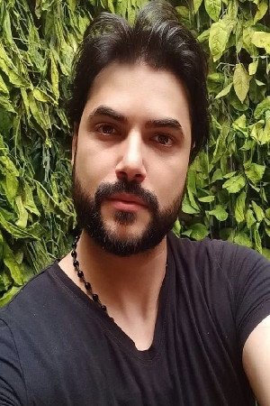 Mahmoud Hemdan's poster
