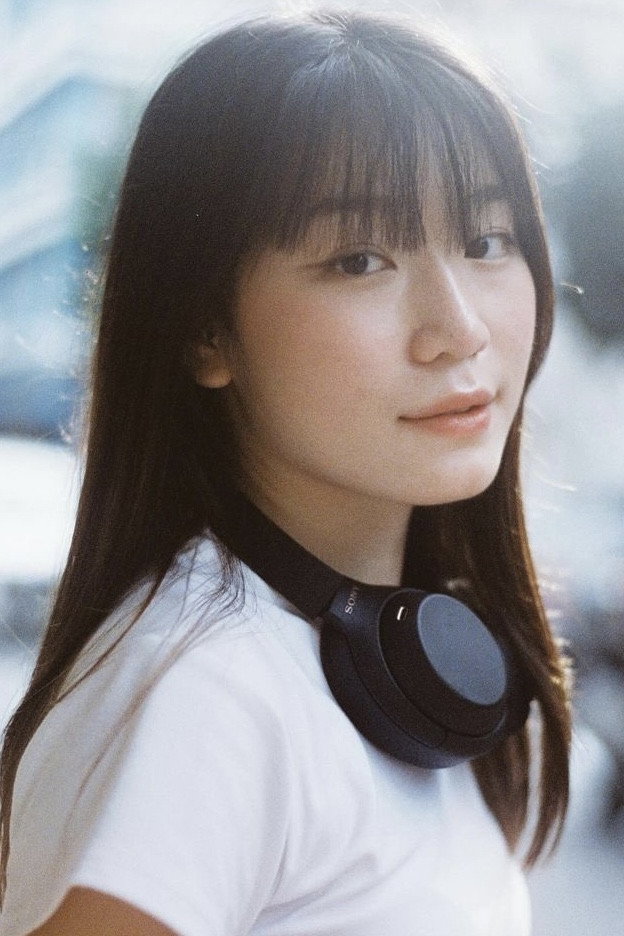 Sumyi Wong's poster