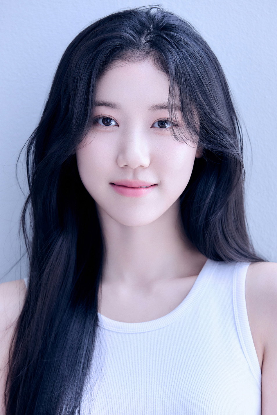 Lee Re's poster
